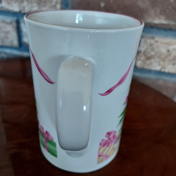 Sango Home For Christmas Pattern 4829 Mug Pink Ribbon Green Tree - Picture 4 of 6